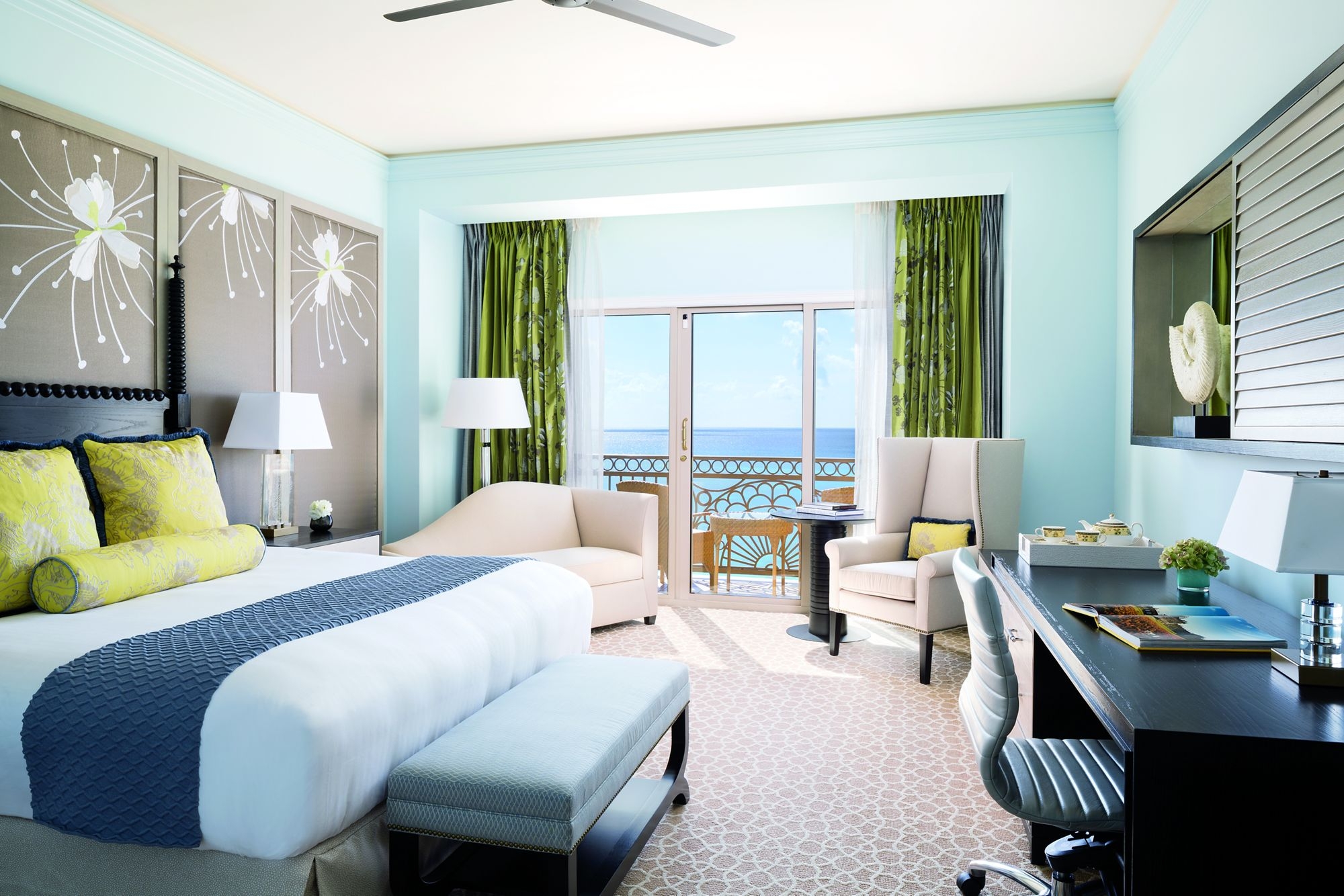 Ritz-Carlton Grand Cayman bedroom