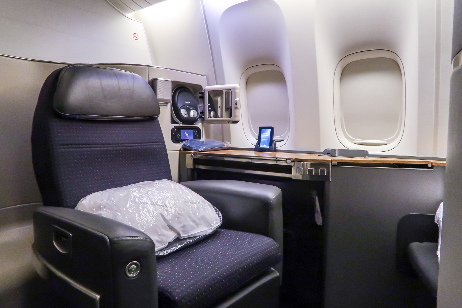 American Airlines First Class 777-300ER LAX to HKG