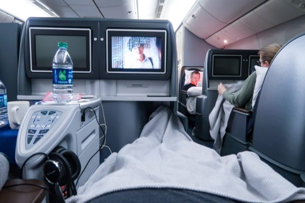 United Airlines Polaris 777-200 Sleep