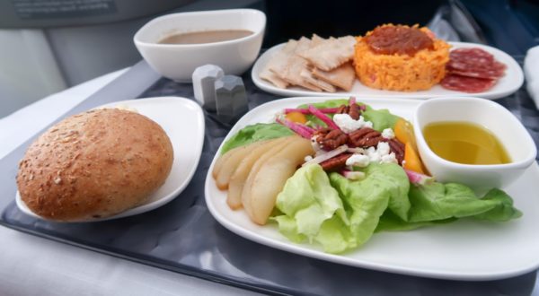 Delta ONE A330 Appetizer 