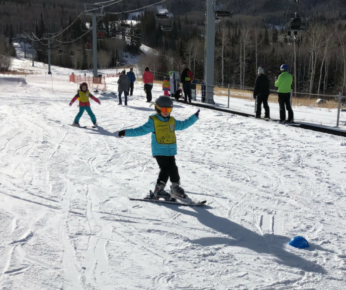 Kids Ski Lessons at Powderhorn Mountain zoom
