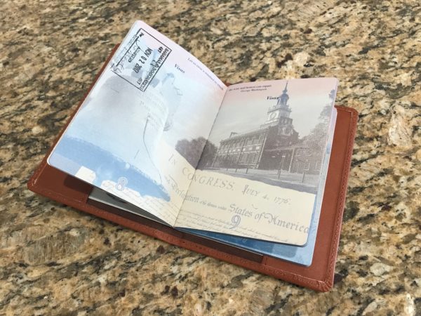 Delta Sprezzabox review passport cover
