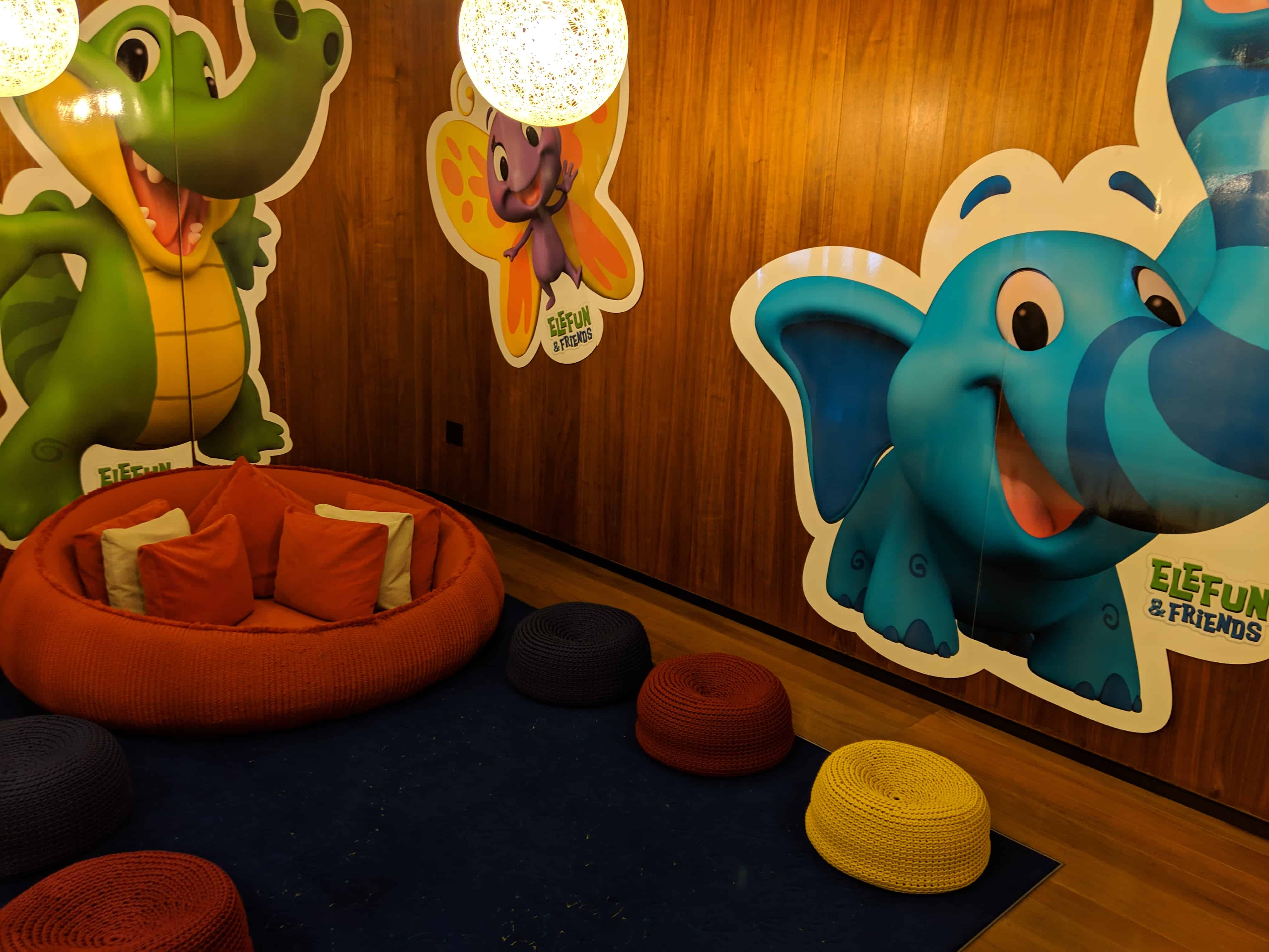Al Safwa First Class Lounge review Kid's area