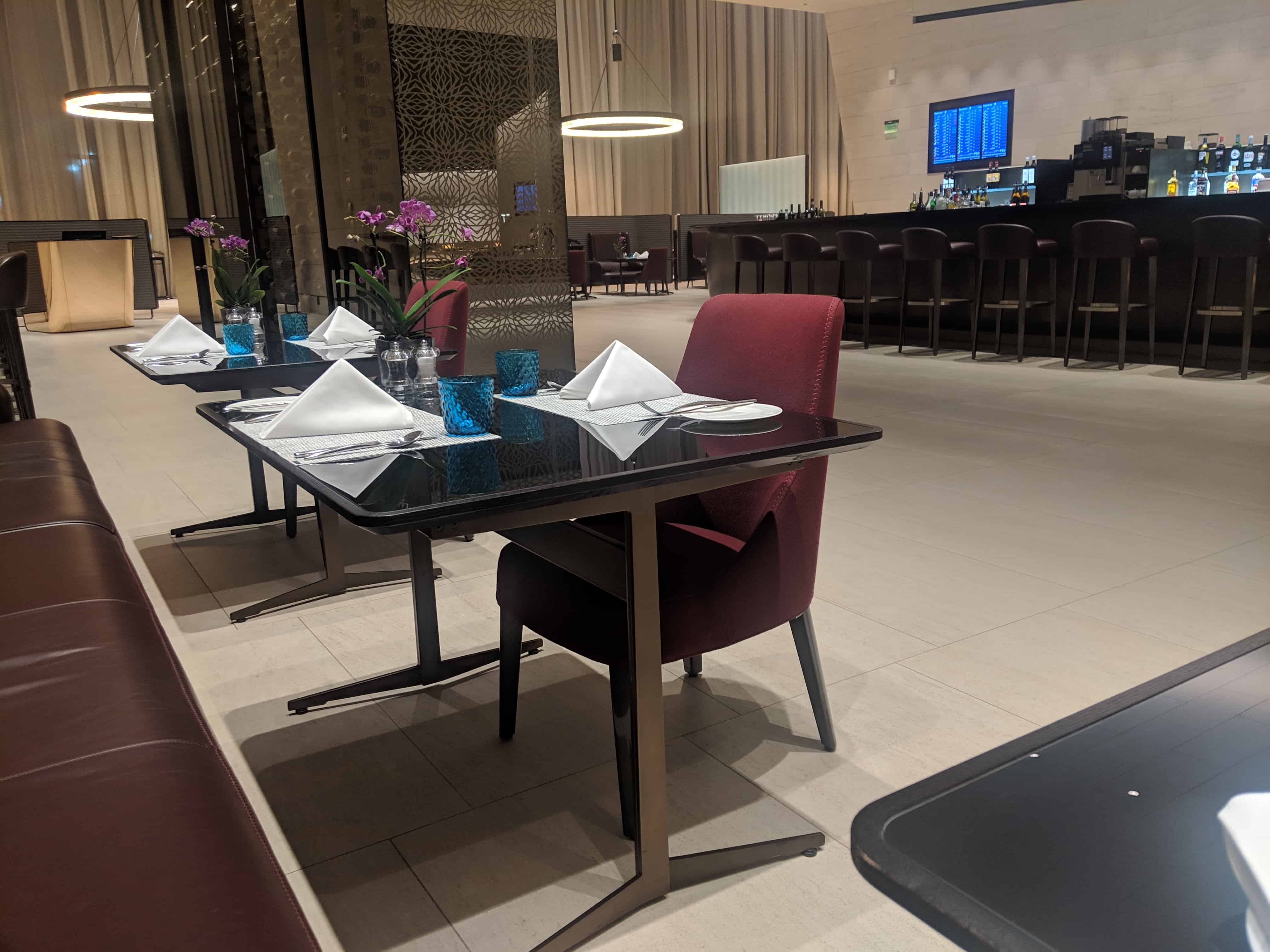 Al Safwa First Class Lounge review dining room