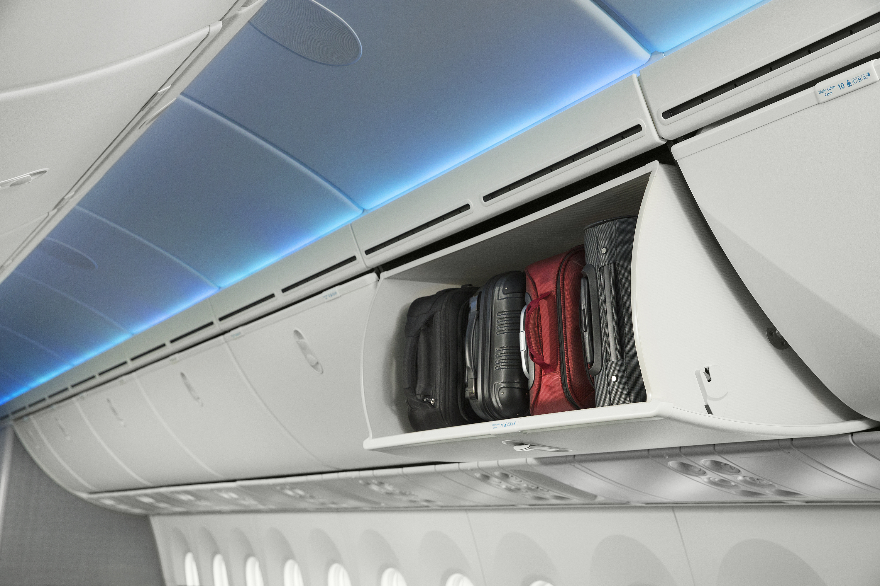 American Airlines Boeing 787 Dreamliner Main Cabin Extra Overhead Bin Aircraft-Interiors-AA787-Main-Cabin-Extra-SpaciousOverheadBin
