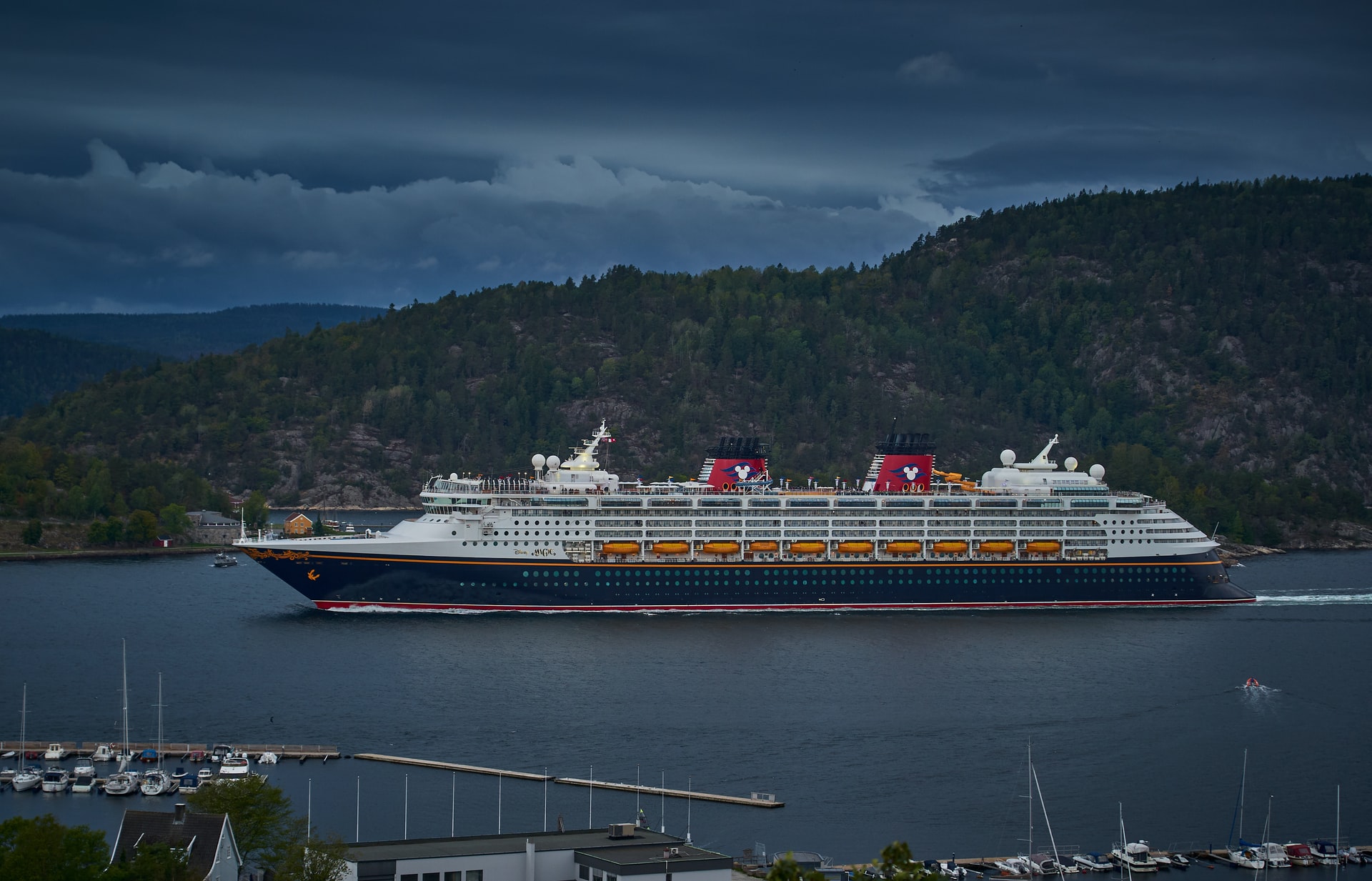 Disney Magic cruise ship by Vidar Nordli-Mathisen on Unsplash