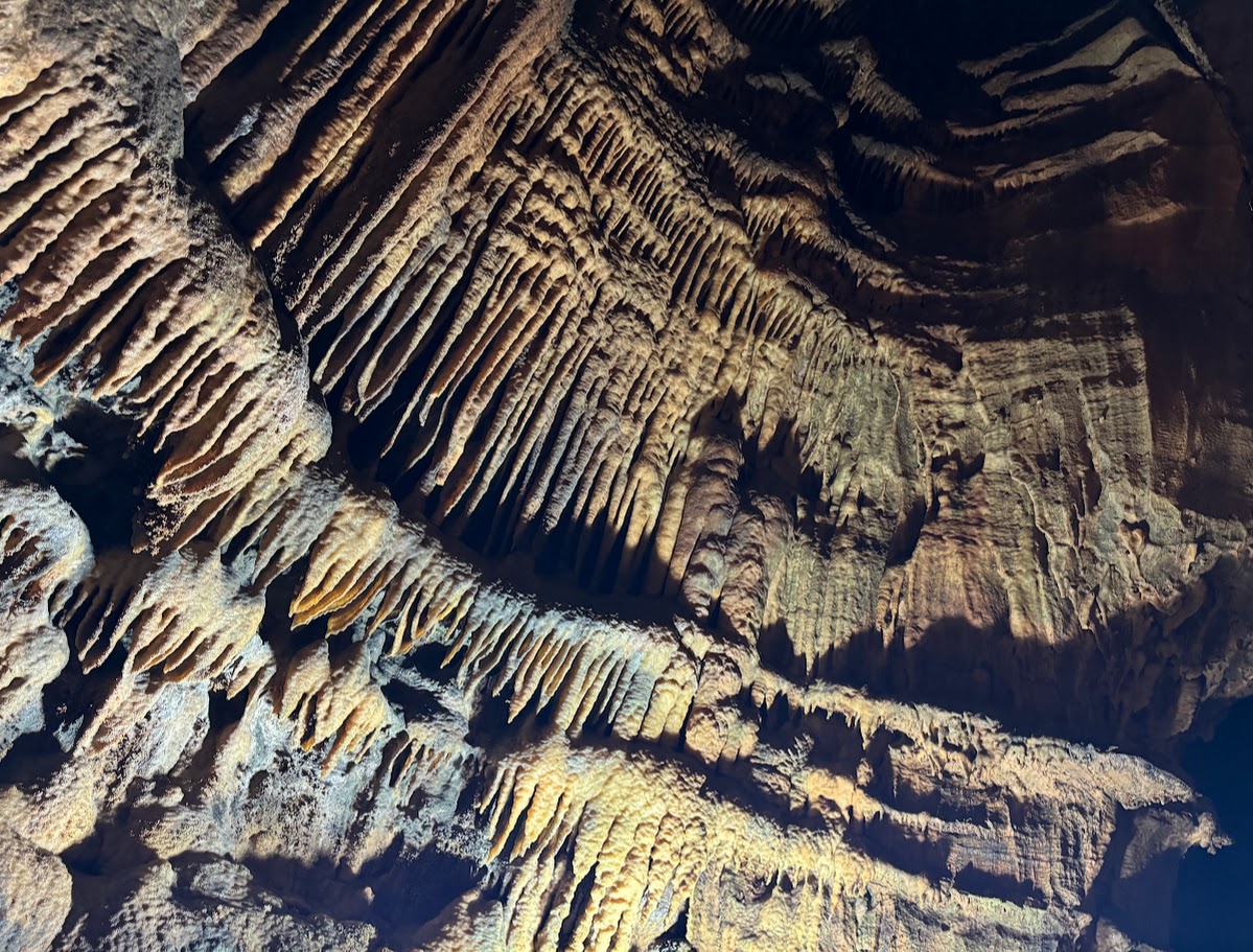 Onyx Cave - drapery rocks