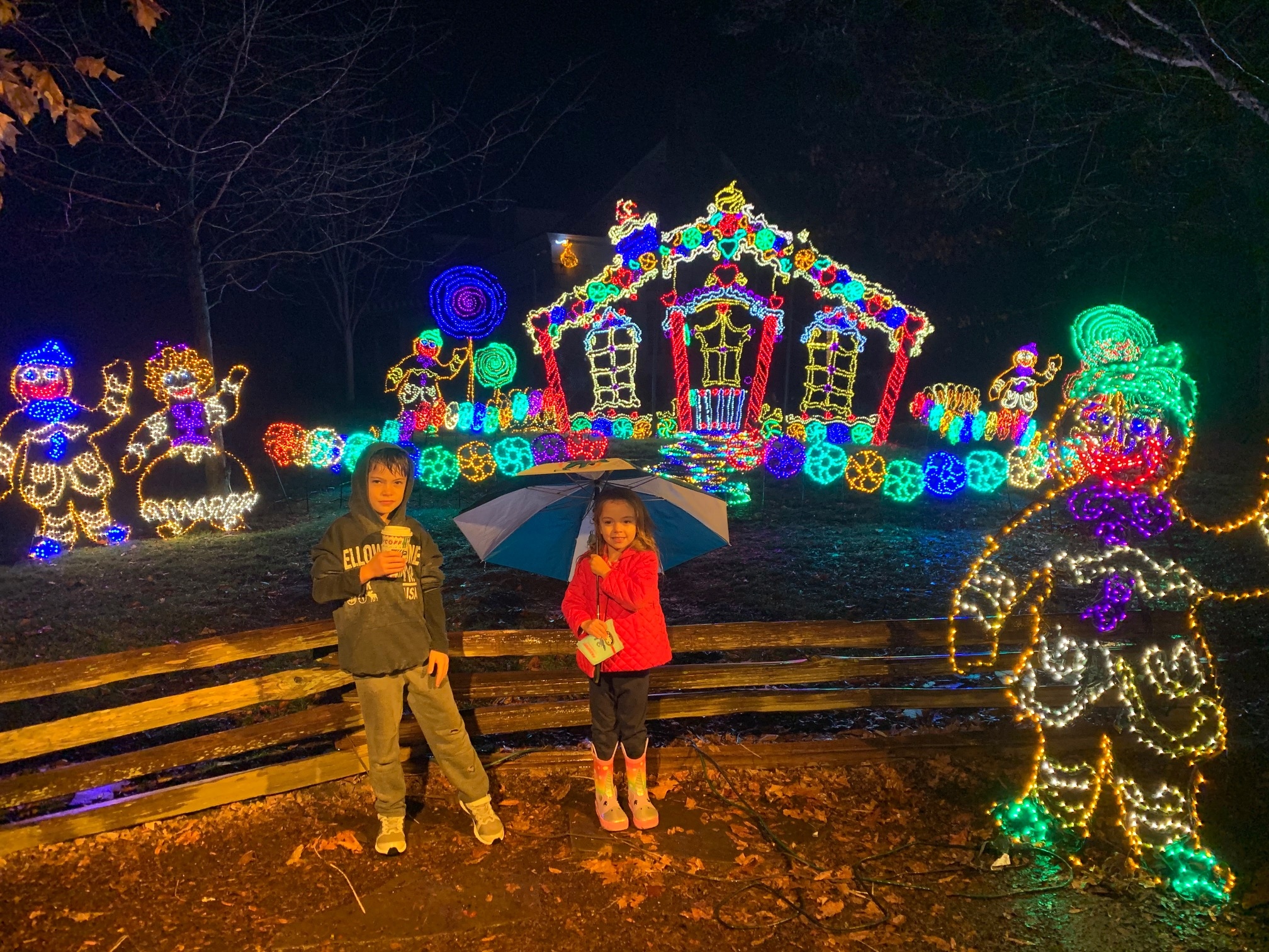 Best Tennessee Christmas Attractions Rock City Enchanted Garden of Lights 2019 Timothy and Scarlett